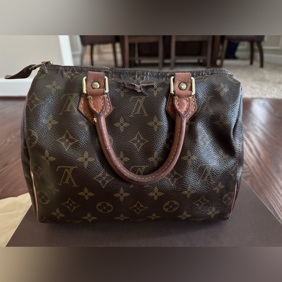Authentic Louis Vuitton Speedy 25 Monogram Handbag - M41528 SP0095 - Picture 9 of 11